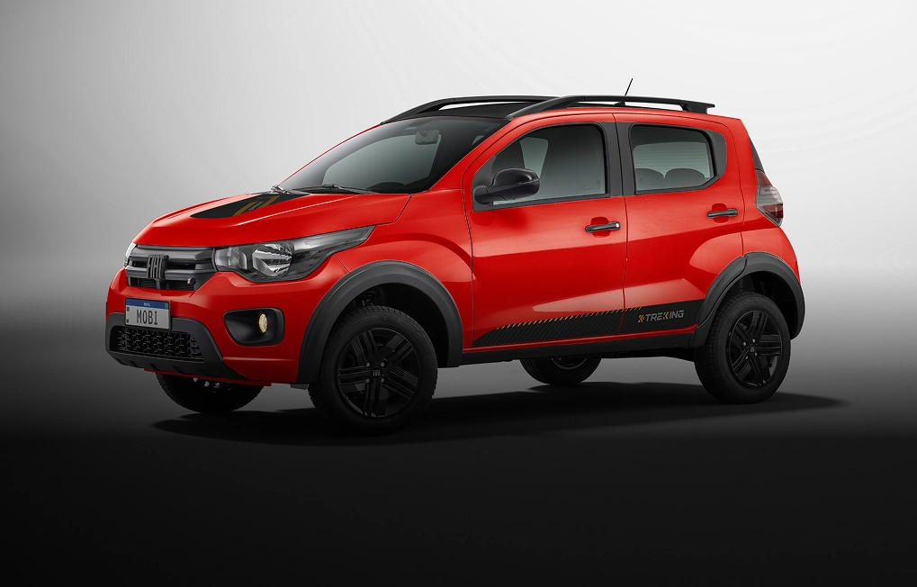 Visão lateral do Fiat Mobi na cor vermelha, com destaque para novo design moderno e robusto.